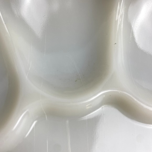 Golden Shell Deviled Egg Server Plate Anchor Hocking Milk Glass Gold Trim - Picture 10 of 10